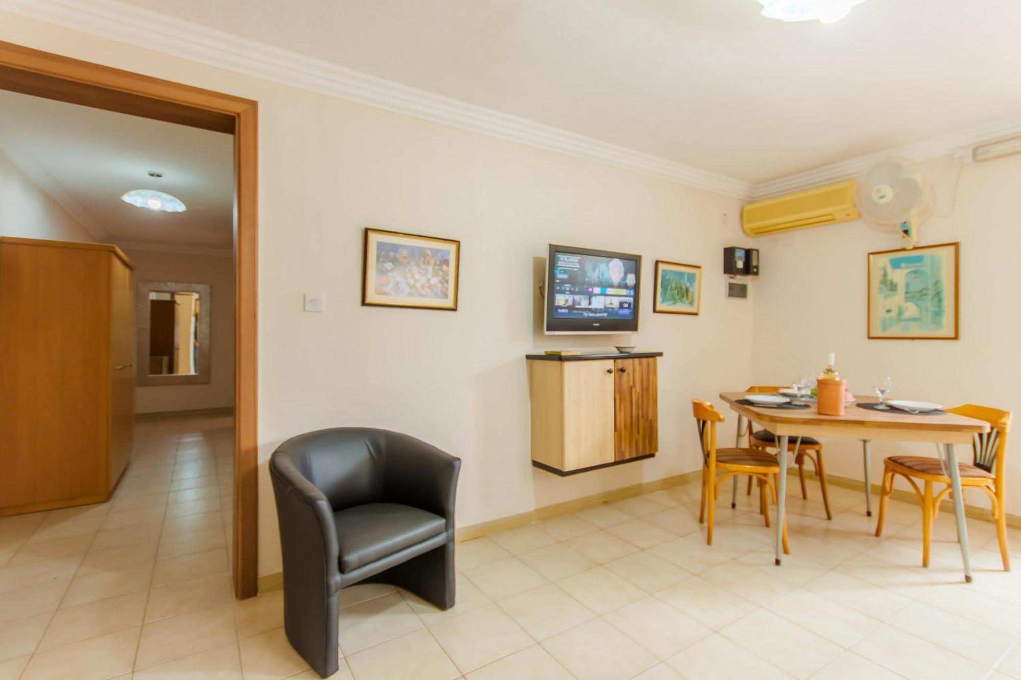Villa & Pool Apartments In Mellieha Bay Exterior foto