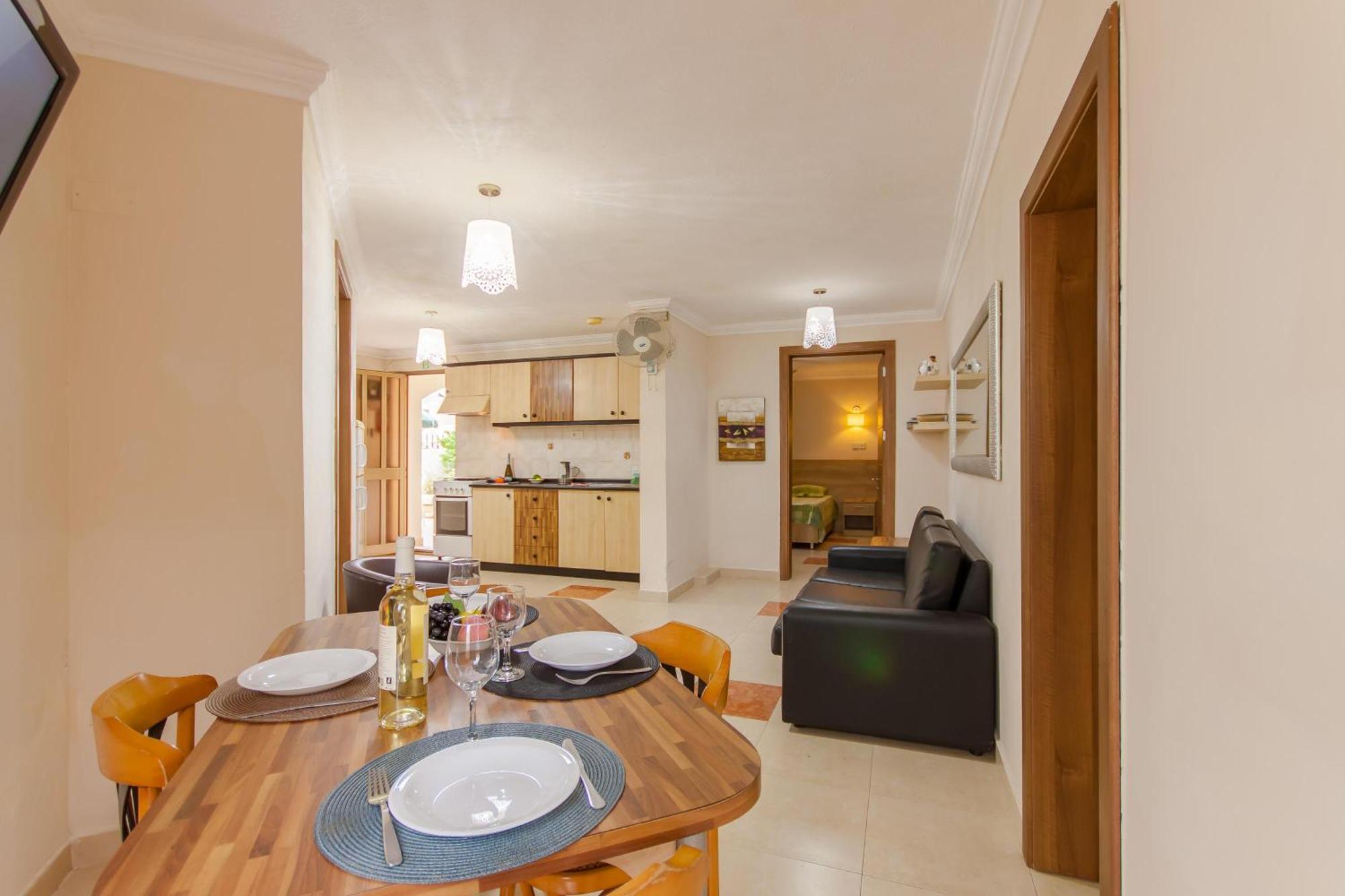 Villa & Pool Apartments In Mellieha Bay Exterior foto